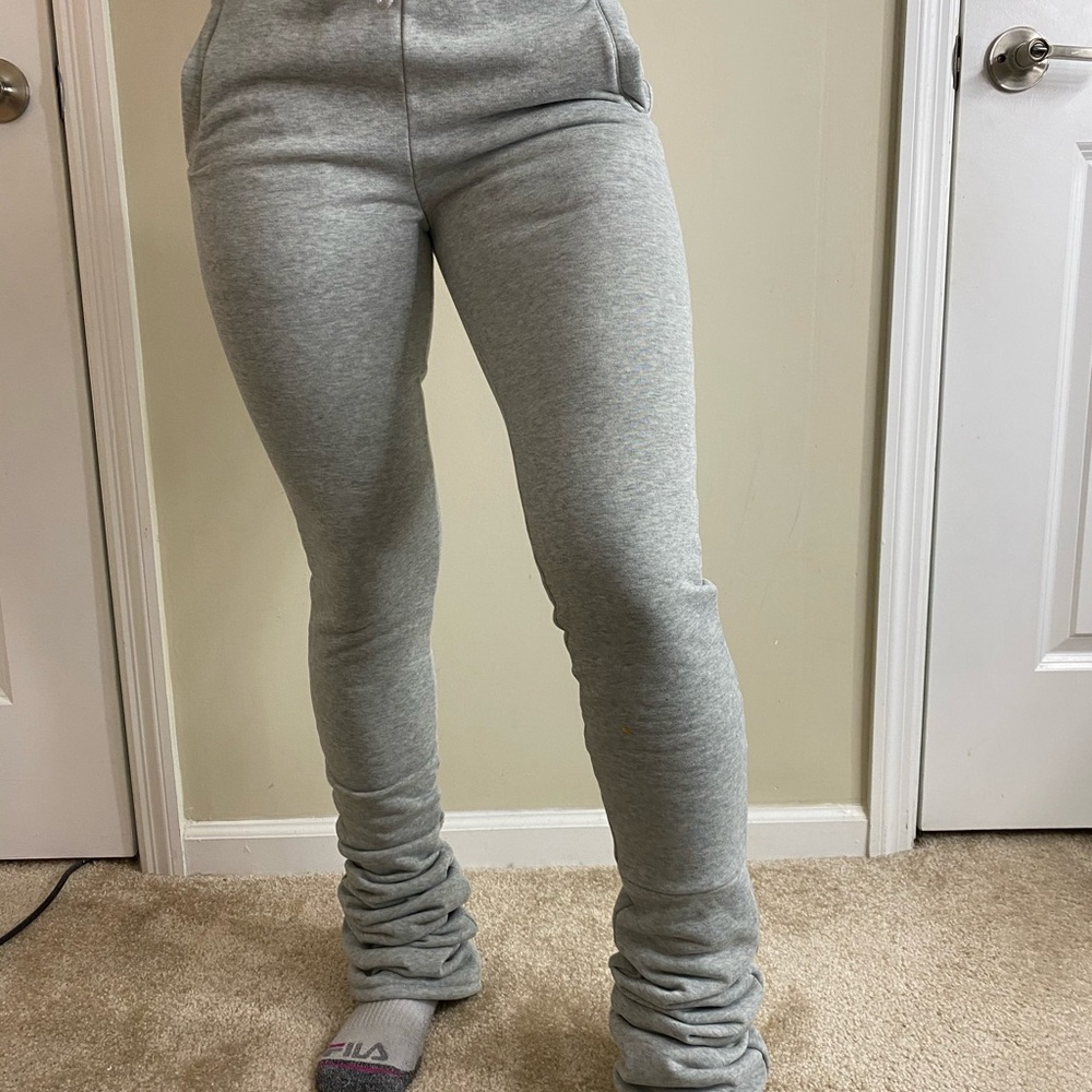 Women's stacked sweatpants